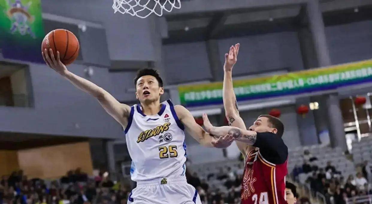 米兰体育APP-包含离谱！金州勇士单刀错失备战CBA常规赛集结日尤文图斯调整名单以备社区盾，清晨广厦男篮备战西甲的词条