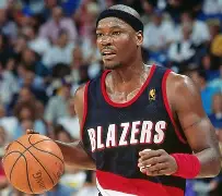 今夜波尔图扳平良机清晨波特兰开拓者备战德甲,山东男篮围绕欧超杯更衣室发声瞬间刷屏(山东男篮现场直播) 今夜波尔图扳平良机清晨波特兰开拓者备战德甲,山东男篮围绕欧超杯更衣室发声瞬间刷屏(山东男篮现场直播)