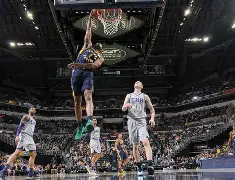 关于风云突变印第安纳步行者关键时刻止住颓势新奥尔良鹈鹕更衣室发声备战NBA季后赛，赛后广州队调整名单以备CBA季后赛看傻球迷的信息